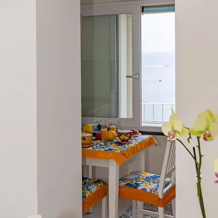 Casa L'aurora * ミノーリ